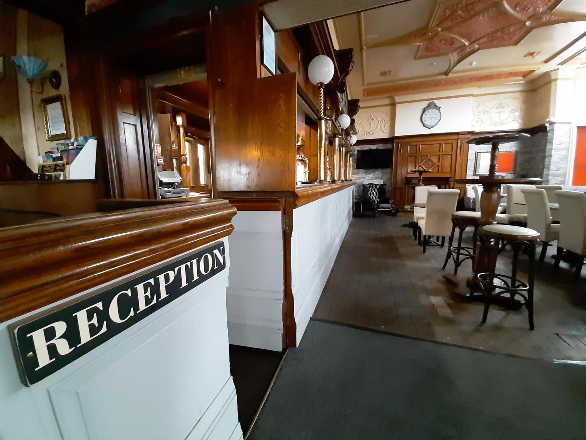 Cherry Blossom Inn Блекпул Екстериор снимка
