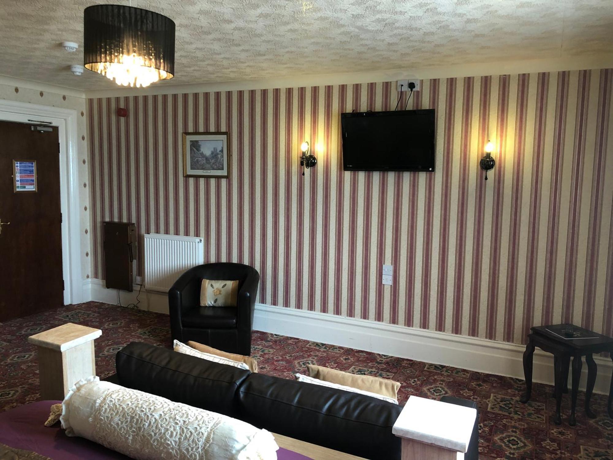 Cherry Blossom Inn Блекпул Екстериор снимка
