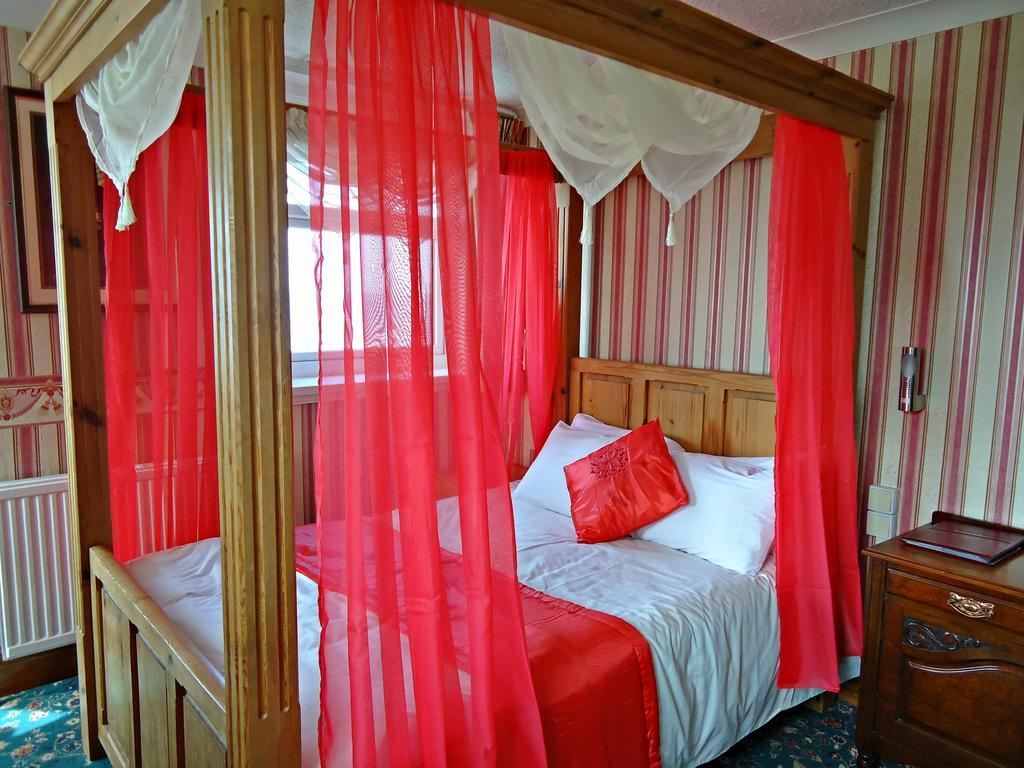Cherry Blossom Inn Блекпул Екстериор снимка