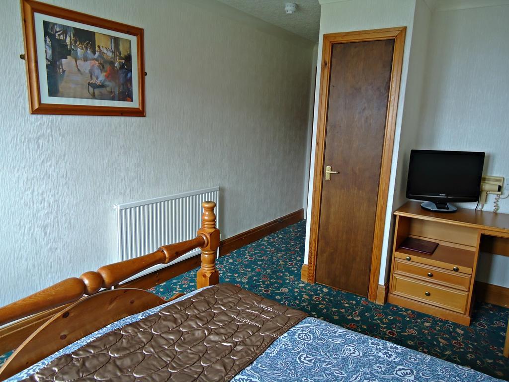 Cherry Blossom Inn Блекпул Екстериор снимка