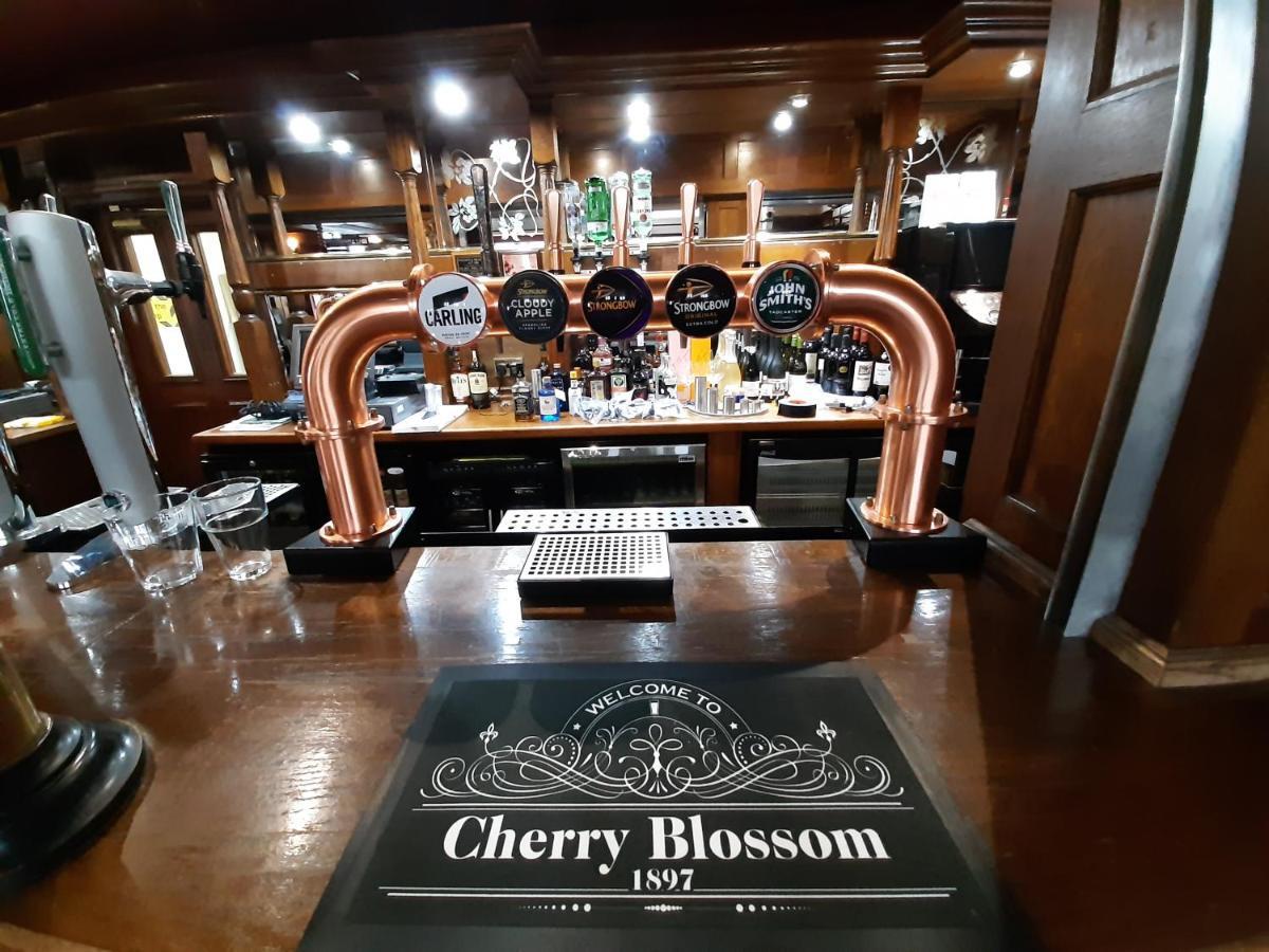Cherry Blossom Inn Блекпул Екстериор снимка